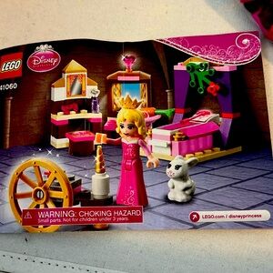 Disney Princess Lego Sleeping Beauty bedroom